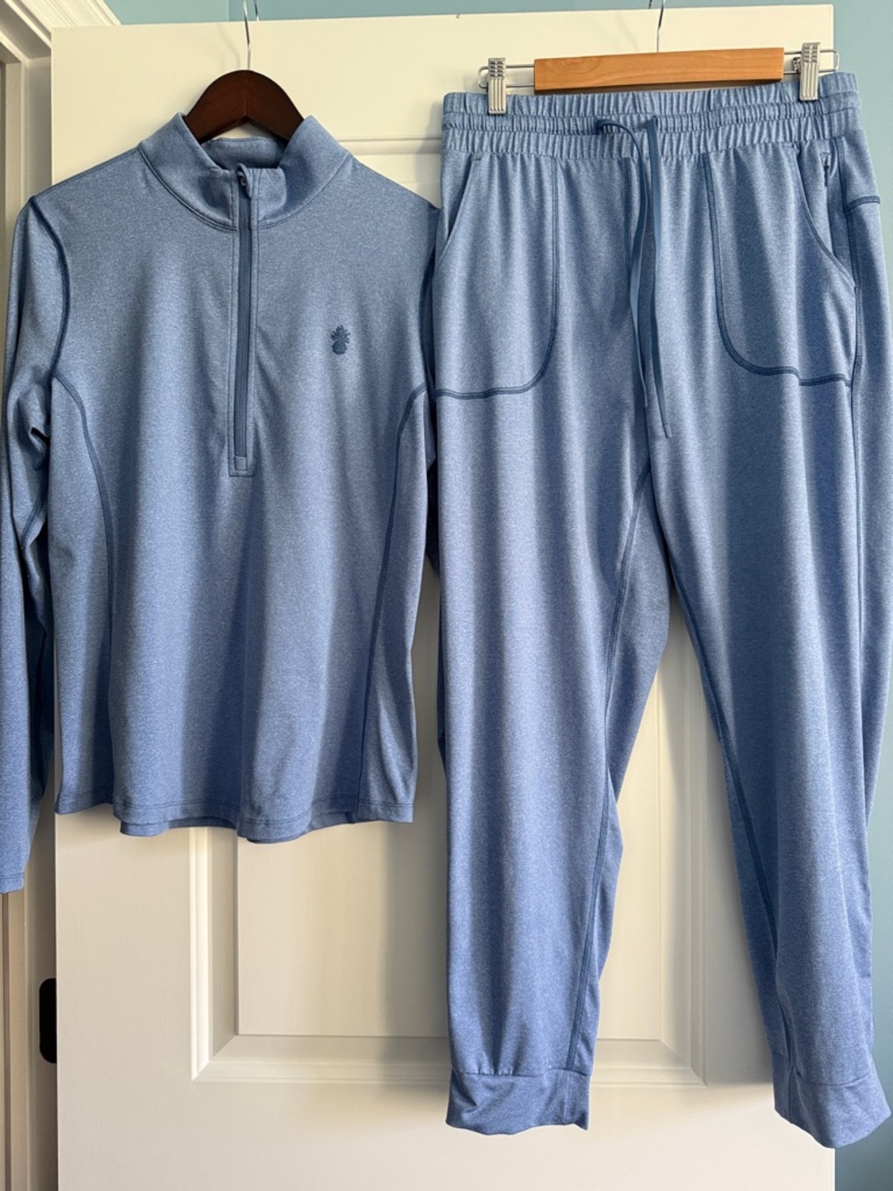 Women's Light Blue Island Zone Set - Quarter-Zip Top & Jogger Pants
